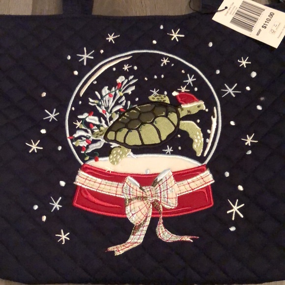 Vera Bradley Small Vera Tote Quilted Navy Recycled Cotton Santa Turtle OS NWT - Picture 6 of 16